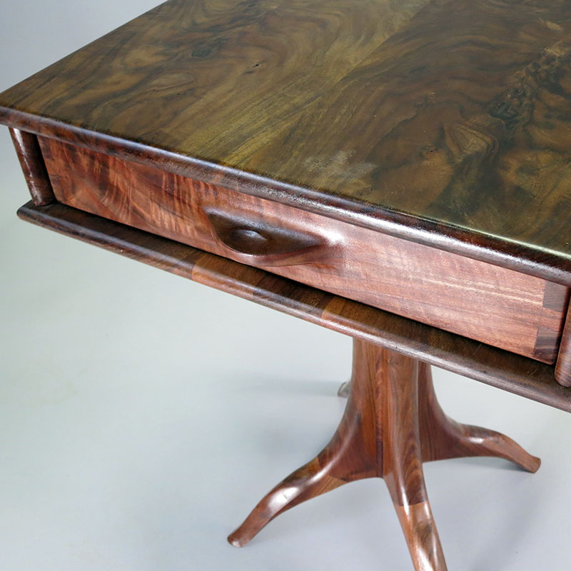 Sculpted legs Side Table made of Claro Walnut